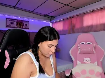 Stripchat Free Live Porn of Cristal_Smith20