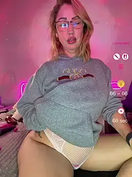 Stripchat Adult Webcam of RAIRAsexy