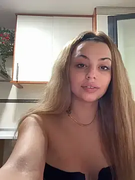 Stripchat Sex Cam of Noeliagglow