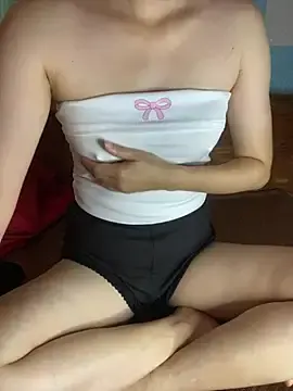 Stripchat Free Porn Cam of babyy-girl2k