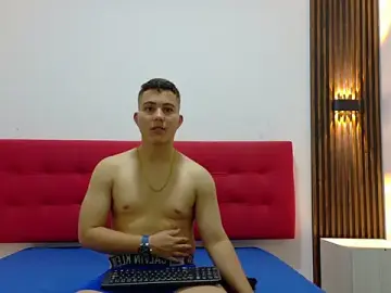 Stripchat Live Porn of Dogerman_01