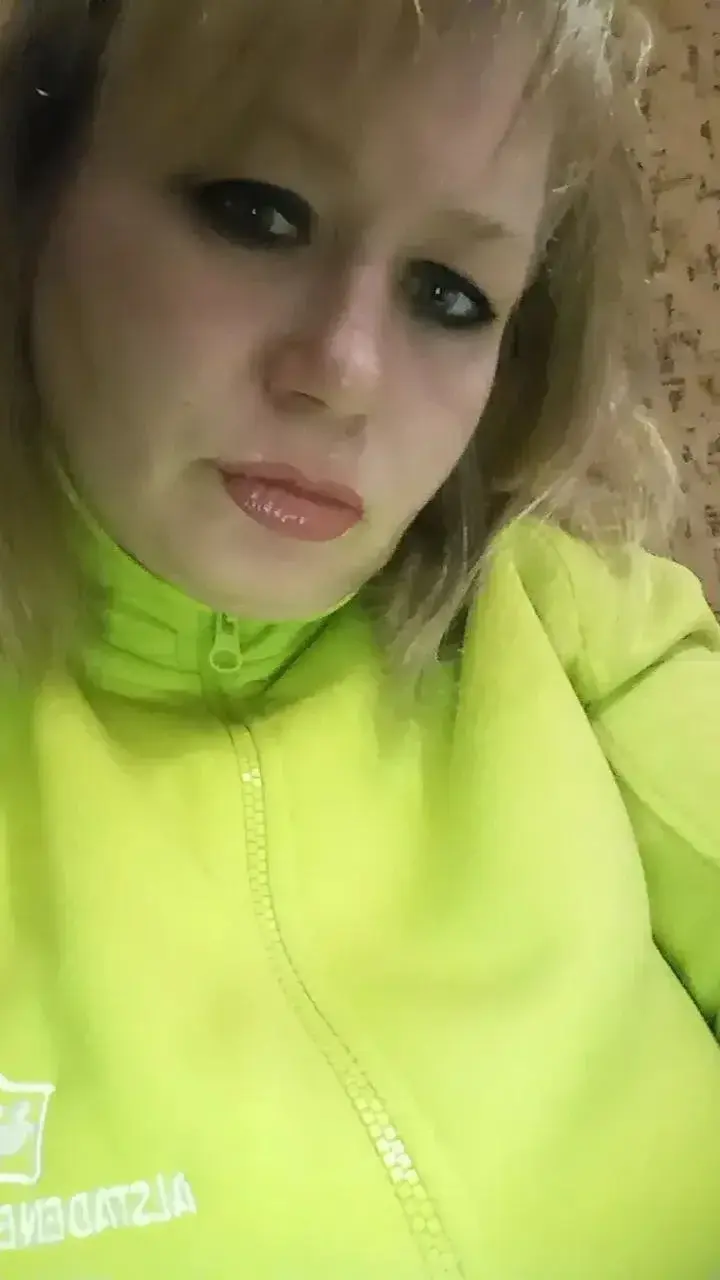 KiraStanton