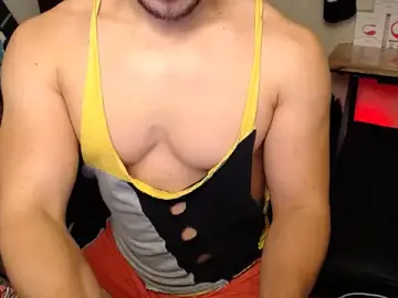 Stripchat Free Porn Cam of bayronfit