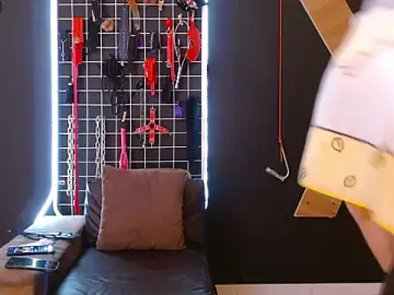Stripchat Live Sex Cam of Melany_bdsm