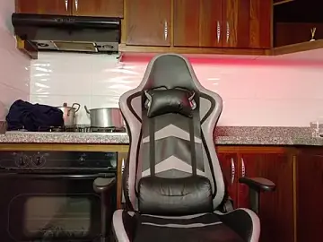 Stripchat Watch Live Sex Cams of ZirellaandSloan