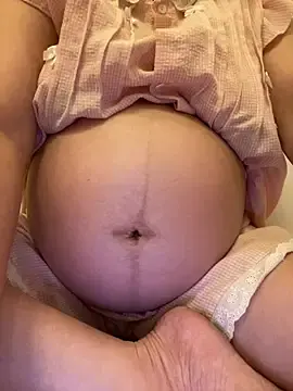 Stripchat Adult Webcam of Emy-19