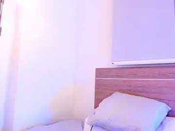 Stripchat Live Porn of miaa_daniels