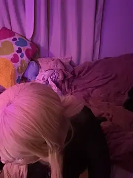 Stripchat Best live sex cam show of m0ondolly