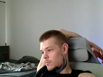 Stripchat Live Porn of DENIS_HERE