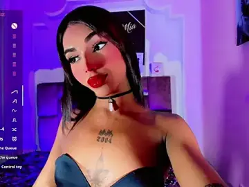 Stripchat Live Sex Cam of Mia_Castro_xx
