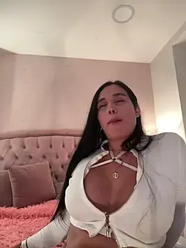 Stripchat Free Porn Cam of Bella__Wood