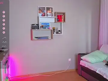 Stripchat Free Porn Cam of Emmi_crystal