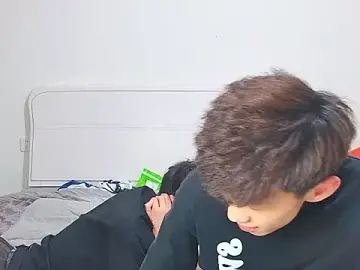 Stripchat Live Sex Cam of KK-cuteboy