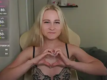 Stripchat Live Sex of glossy_babe_