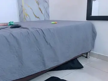 Stripchat Live Porn of HannaHot_69