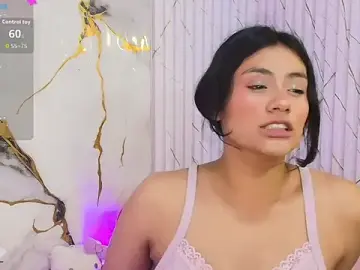 Stripchat Live Sex Cam of PEACHY_TAY