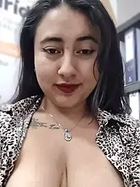 Stripchat Best Webcam of _Sarah-Office1