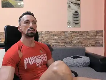 Stripchat Free Porn Cam of HotHunkTrainer
