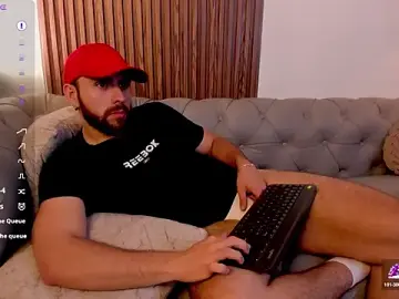 Stripchat Free Live Porn of Maximo_Wolff