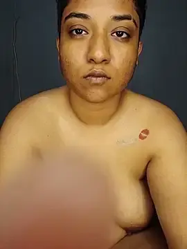 Stripchat Live Sex Cam of kamilah_rose