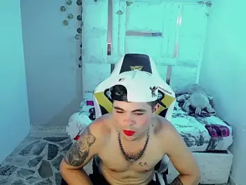 Stripchat Best live sex cam show of ohio_bluee