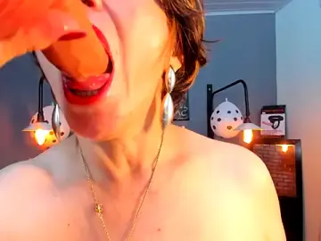 Stripchat Live Sex of Samantha_mature56