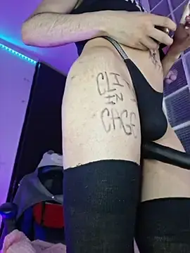 Stripchat Live Sex of Sweet-SharoKitty