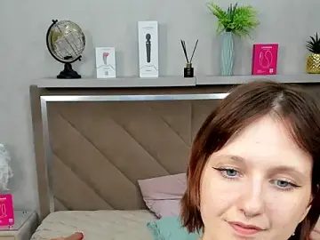 Stripchat Live Sex Cam of MiaKarlos