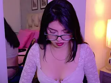 Stripchat Live Sex Cam of IsabellaRossi