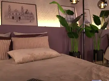 Stripchat Live Sex Cam of ElleDiane