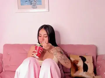 Stripchat Best live sex cam show of Vaelina_