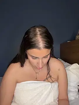 Stripchat Live Sex Cam of its_Jasmxn