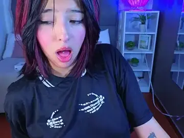 Stripchat Free Porn Cam of lsa_dolly_nyx