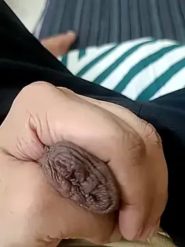 Stripchat Sex Chat of wrong_man25