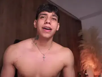 Stripchat Live Sex Cam of Josep_Davies