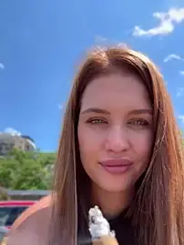 Stripchat Live Porn of KikiWatson