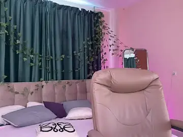 Stripchat Watch Live Sex Cams of Love_is_Lola