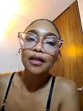Stripchat Best live sex cam show of BiiancaEstradaa