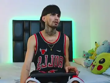 Stripchat Live Sex Cam of Brutal_Sex_Fucking