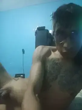 Stripchat Free Live Porn of Crazygrillo69