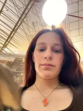 Stripchat Sex Cam of Lily_Viola