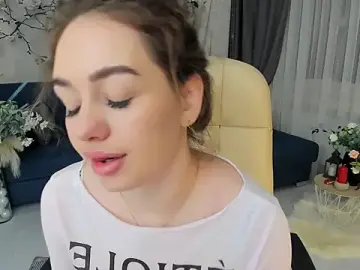 Stripchat Free Porn Cam of MiracleCurly