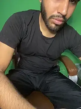 Stripchat Sex Cam of BIGGGGGBOYYYYY