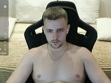 Stripchat Free Live Porn of Larstar01