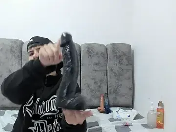 Stripchat Free Porn Cam of Bruno_Cruzz