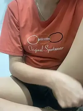 Stripchat Live Sex Cam of Linda-babyy