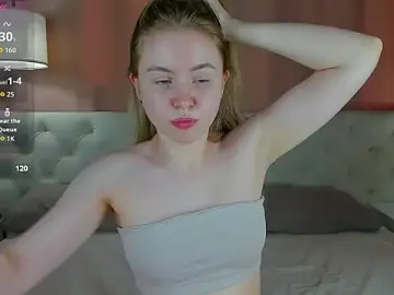 Stripchat Live Sex Cam of Linda__Bloom