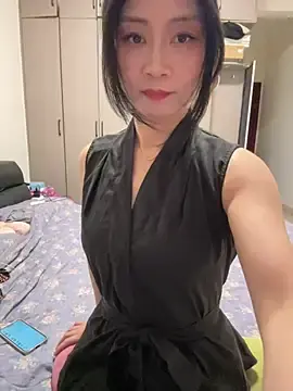 Stripchat Live Sex Cam of huihui_520