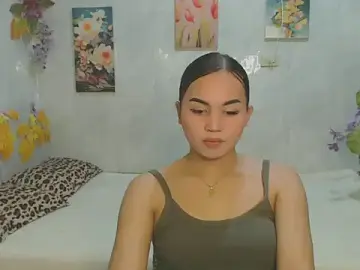 Stripchat Live Sex Cam of ur_asiankat