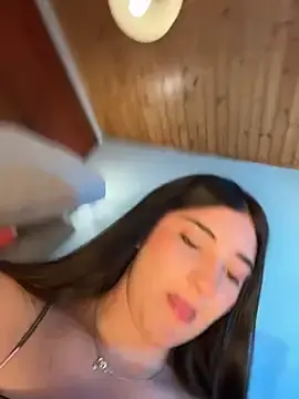 Stripchat Free Porn Cam of Ahricutte1